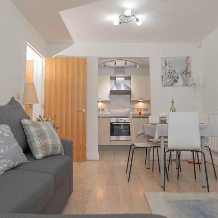 Beautiful 2 Bed In Central Birmingham: A Hidden Gem! ภายนอก รูปภาพ