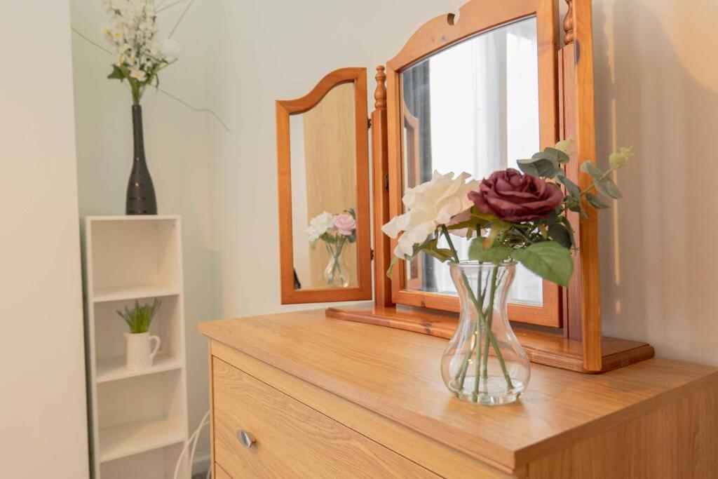 Beautiful 2 Bed In Central Birmingham: A Hidden Gem! ภายนอก รูปภาพ