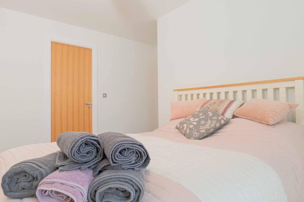 Beautiful 2 Bed In Central Birmingham: A Hidden Gem! ภายนอก รูปภาพ