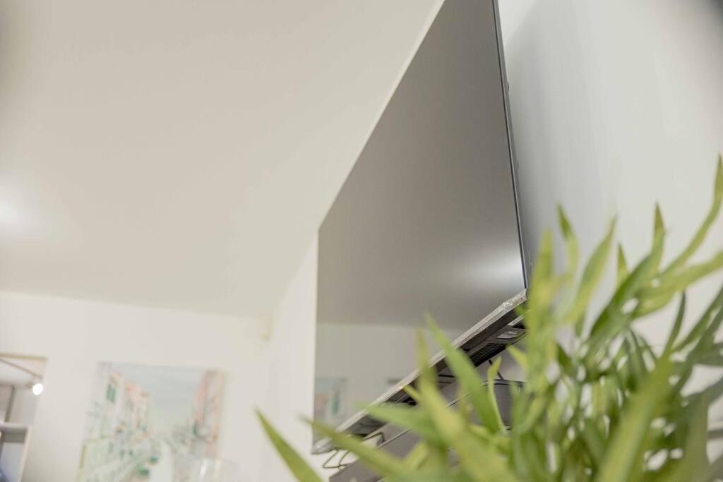 Beautiful 2 Bed In Central Birmingham: A Hidden Gem! ภายนอก รูปภาพ