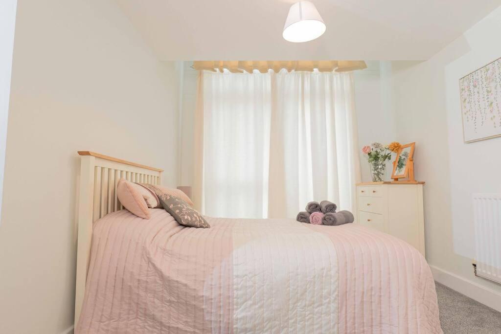 Beautiful 2 Bed In Central Birmingham: A Hidden Gem! ภายนอก รูปภาพ